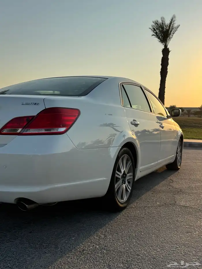 للبيع افالون مديل 2007 7