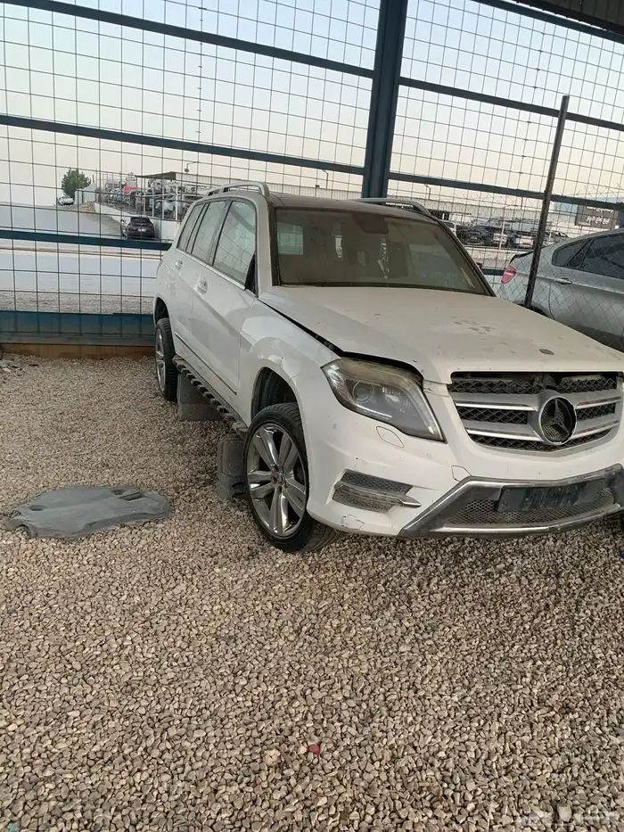 GLk للبيع قطع تشليح 4