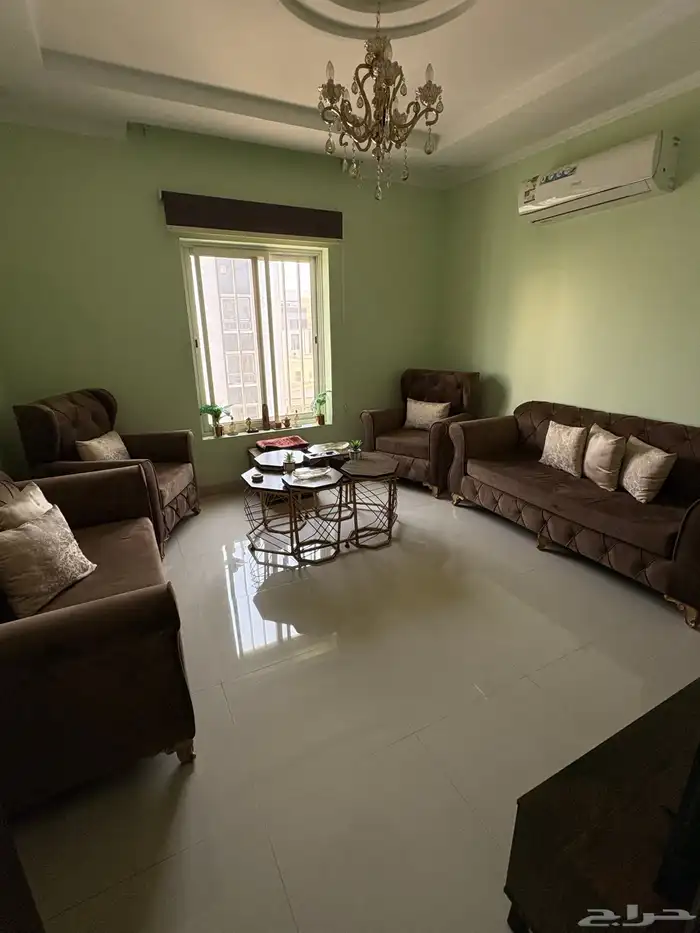 طقم كنب بني شبه جديد 0