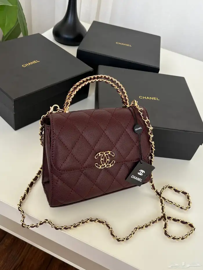شنط ماركه عرض لفتره محدوده 3شنط ب370 والشنطه165 94