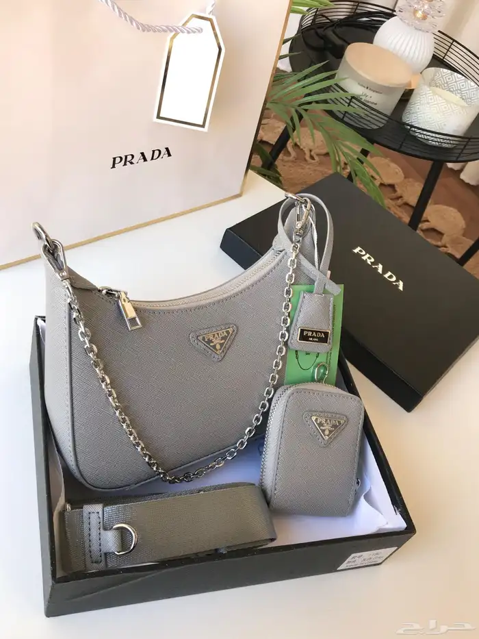 شنط ماركات عوالسعر عرض لفتره محدوده شنطه165  و3شنط ب370 50