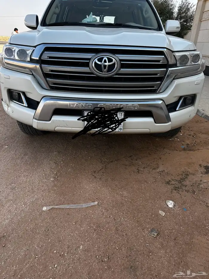 لاندكروزر 2016 ثمانية سرندل فل كامل انا المالك الاول 0