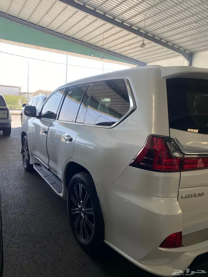 لكزس LX 570 2016 12