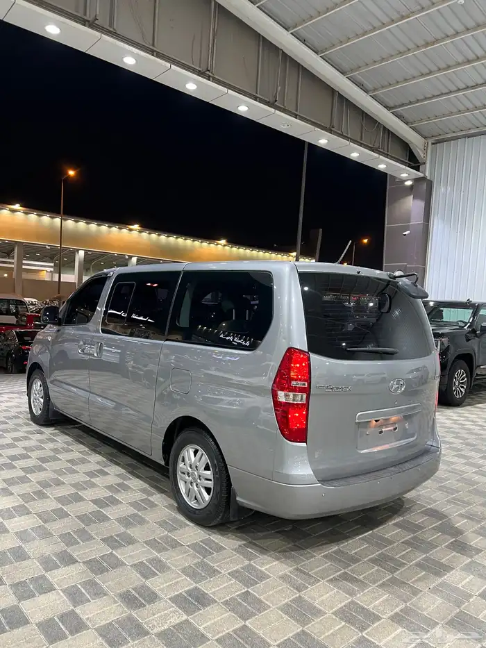 للبيع هونداي H1 2019 ديزل ركاب وارد كوريا 6