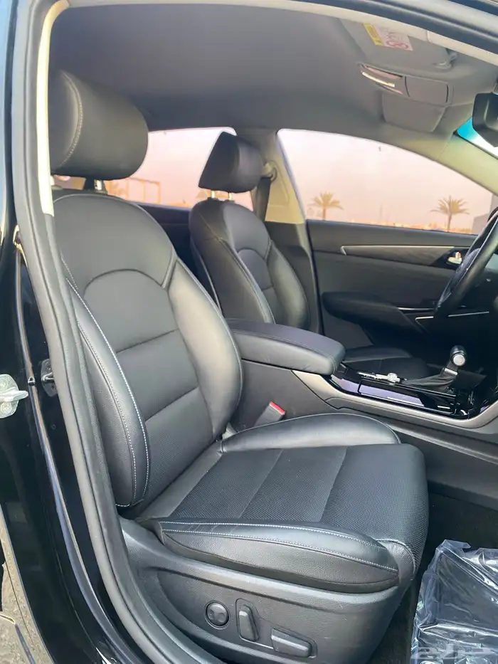 كيا كادينزا 2020 بنزين 19