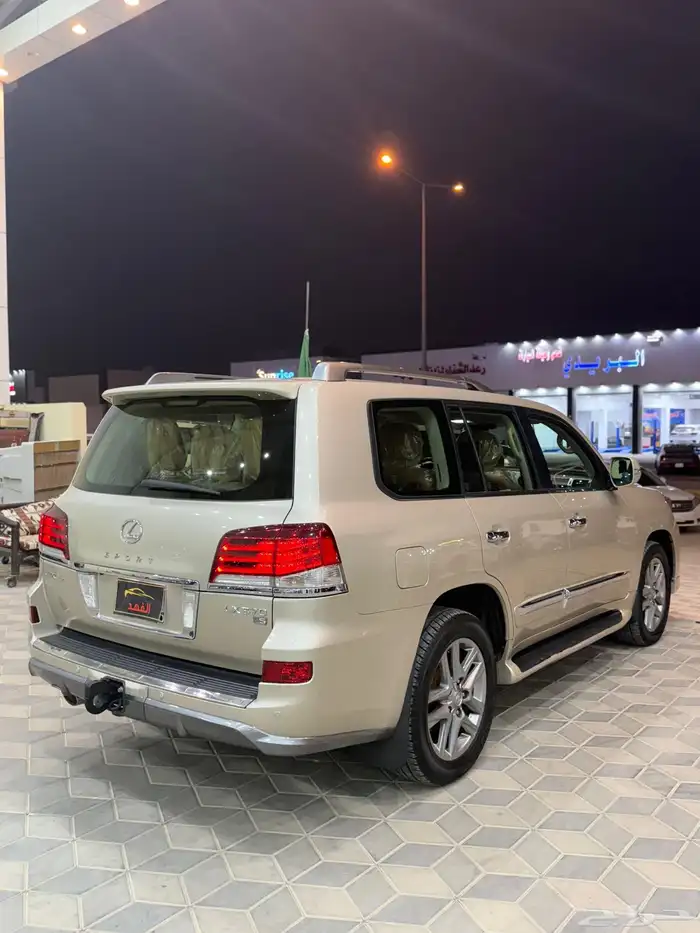 لكزس - 2012 - LX570 - فل كامل 8