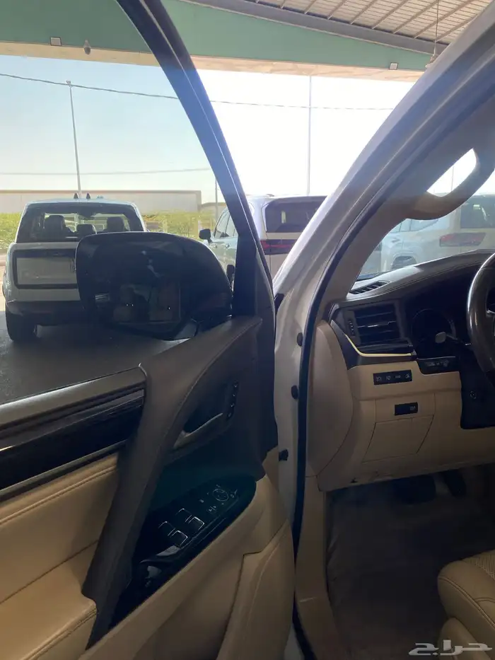 لكزس LX 570 2016 3