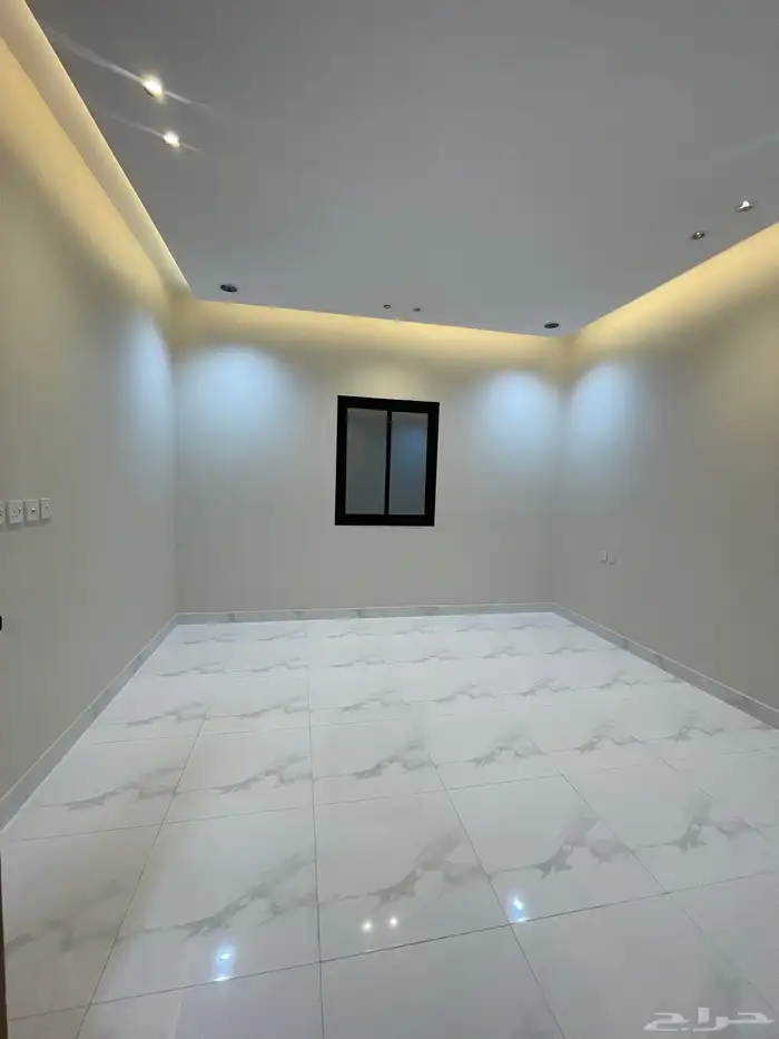 للبيع دور ارضى بحوش وسيع من 550 الف شمال الخميس مخطط 6 19