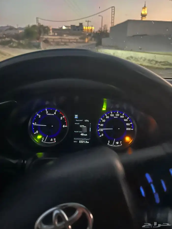 هايلوكس فل كامل دبل 2020 2800 مكينه كبيره 5