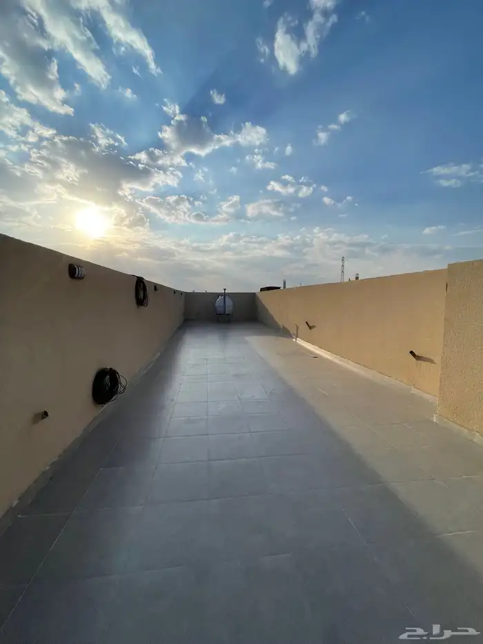 للبيع شقق ارضيه وعلويه حى الراقى خميس مشيط 36