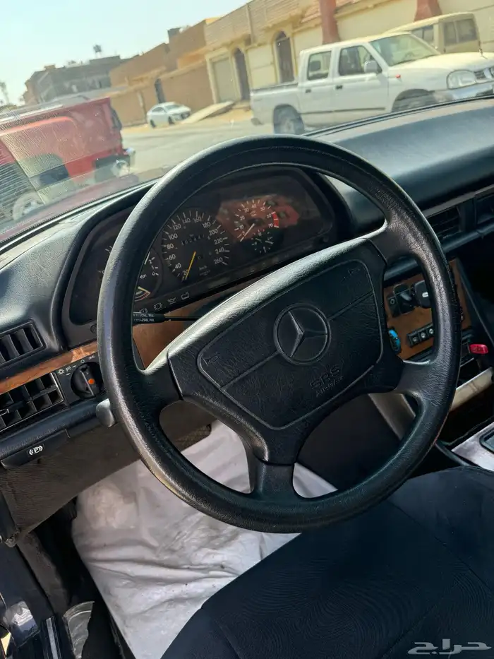 للبيع مرسدس 560 8