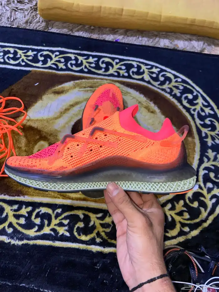 شوز رياضي  اديداس اصلي  أخذته من دبي من نفس المحل 3