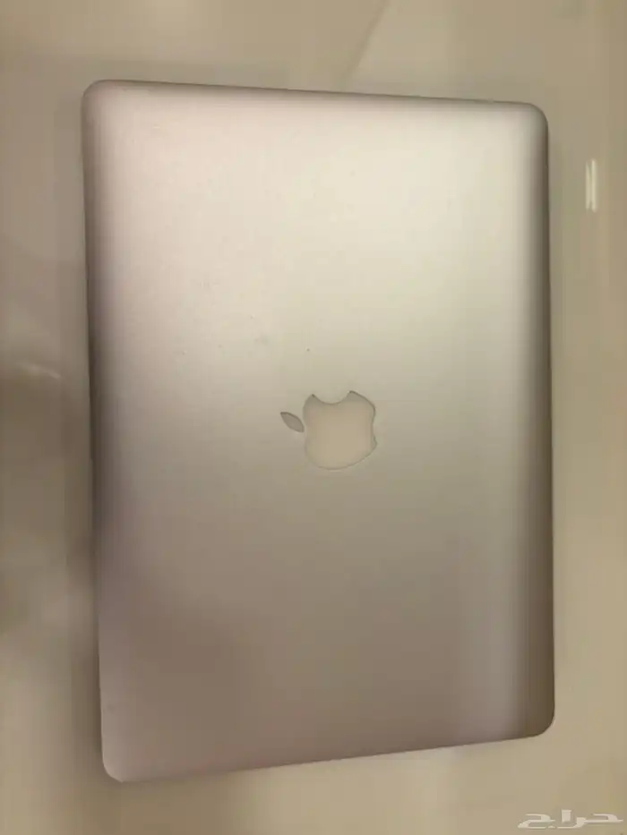 MacBook Air (13-inch 0