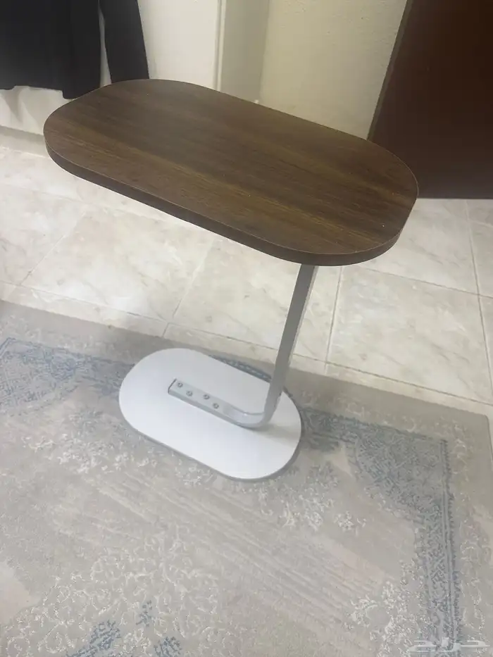 طاولة تقديم 0