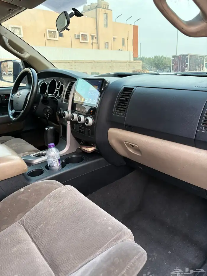 تويوتا سكويا بدون دبل 8