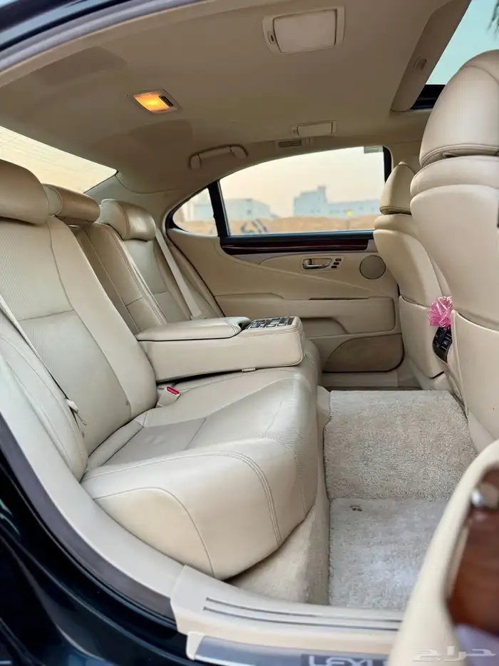 للبيع لكزس ((LS460)) 2013 (سعودي) ((نظيفة)) 59