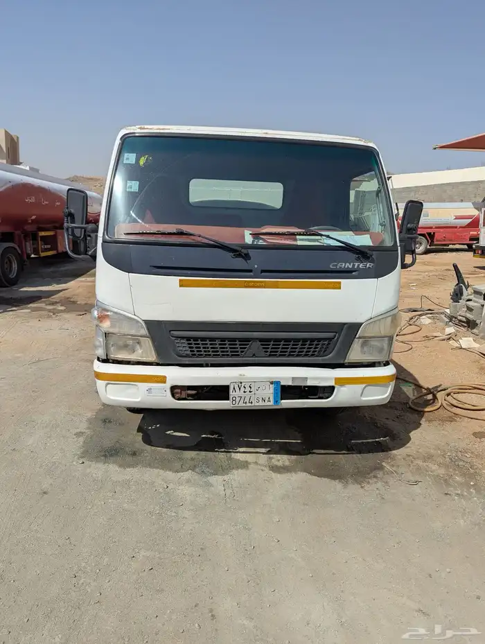 للبيع دينا صهريج ديزل 5500 لتر مستوبيشي 2013 جاهزة 1