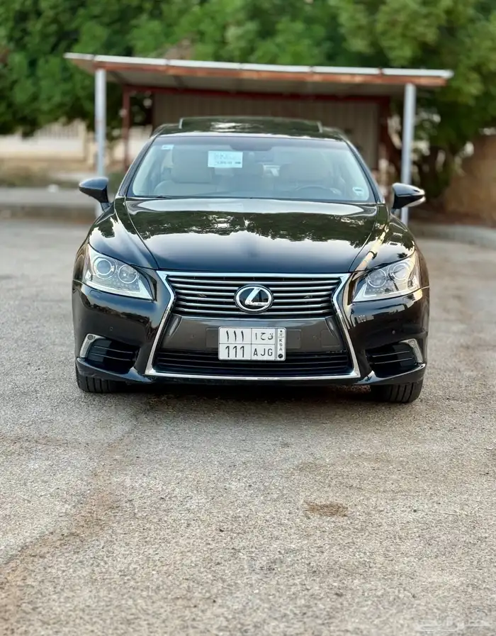 للبيع لكزس ((LS460)) 2013 (سعودي) ((نظيفة)) 7