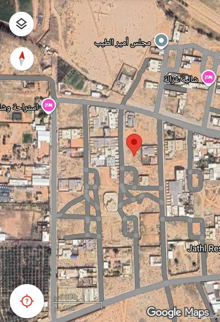 للبيع عرض سكنيه في حي الوهلان (( مخطط الجوز )) 1