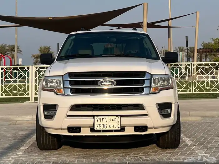 للبيع فورد اكسبيدشن XLT سعودي دبل فتحه شنطه كهرب 0