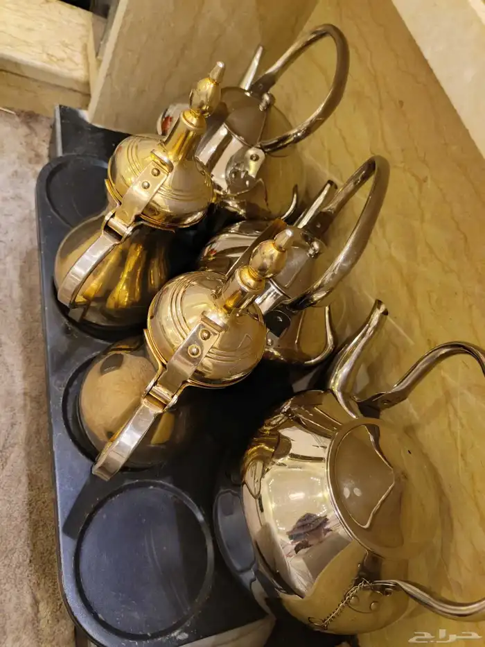 يوجد لدينا قهوجيين وصبابين داخل الرياض وخارجه 0