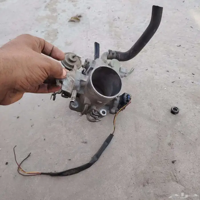 هيلوكس 2005بوابه بنزين وكاله علا الشرط ب1000 0