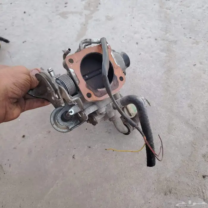 هيلوكس 2005بوابه بنزين وكاله علا الشرط ب1000 1