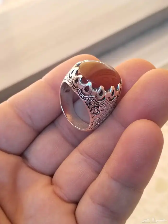 خاتم فضة متوج بحجر عقيق عسلي الحجم 23 السعر 300ريال 2