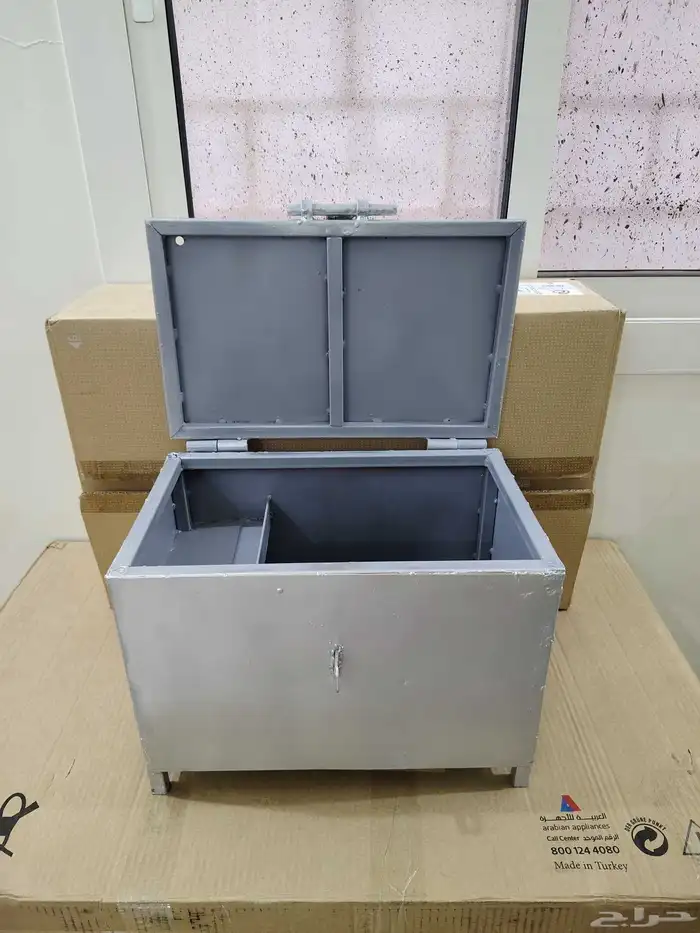 صندوق حديد للبيع 2