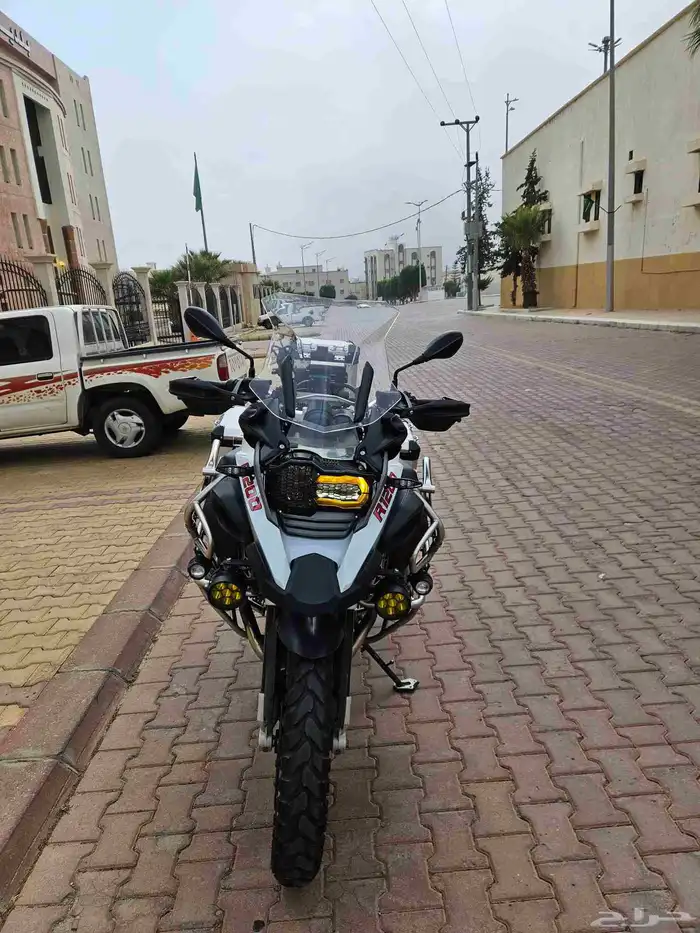 للبيع دباب ادفنشر bmw gs r1200 2