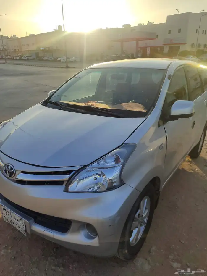 تويوتا افانزا 2015 3