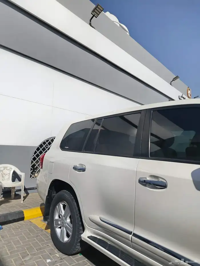 لاند كروزر 2013 مخزن ممشا ((150)) الف كم 6