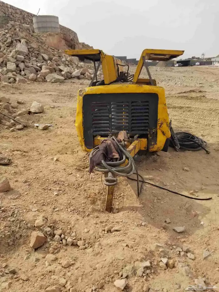 يوجد لدين رجاج تكسير جدارات وتفيت الصخور 0