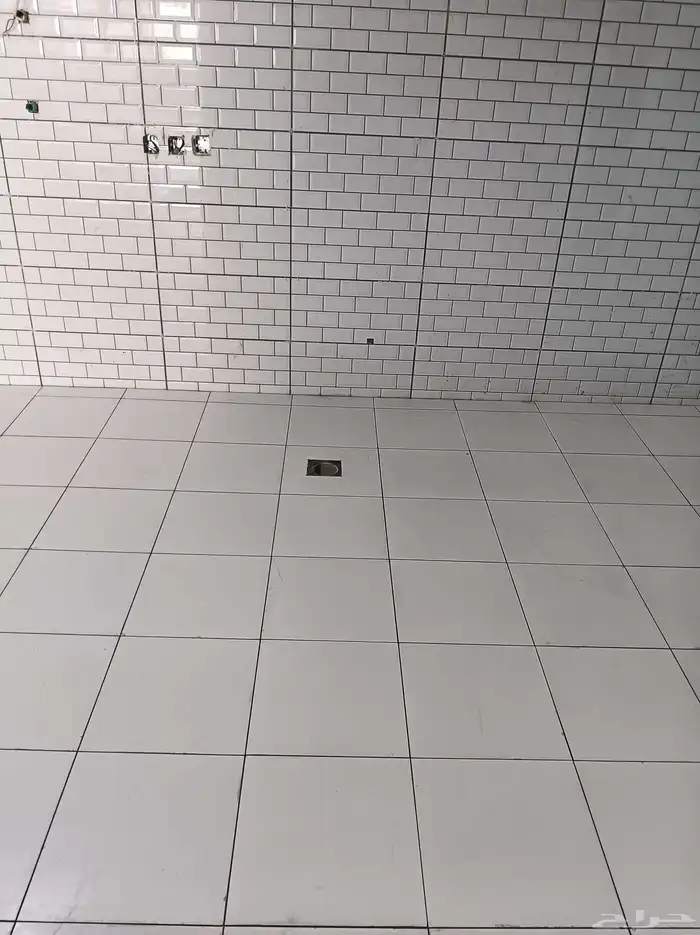 مبلط سراميك ورخام 1