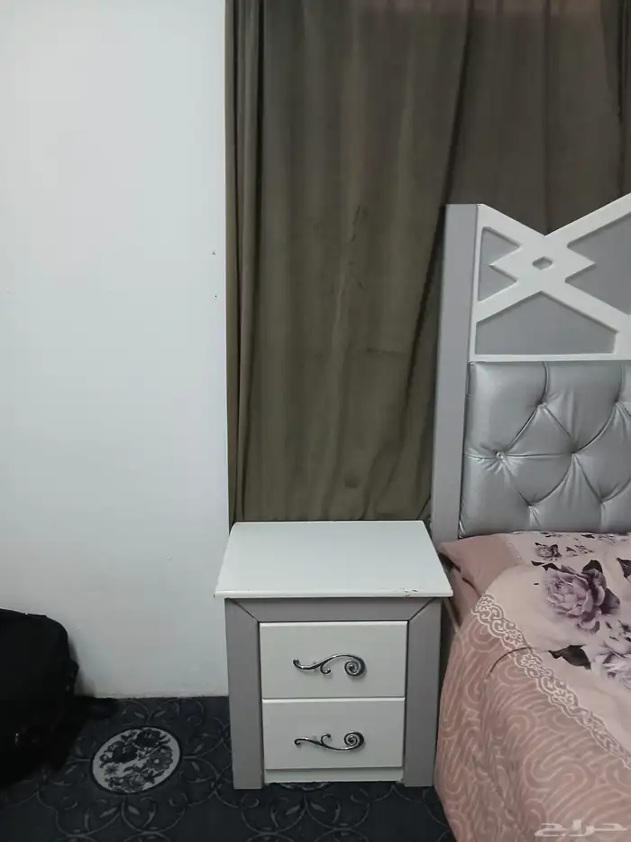 غرفة نوم للبيع نضيفه وحلوه 3