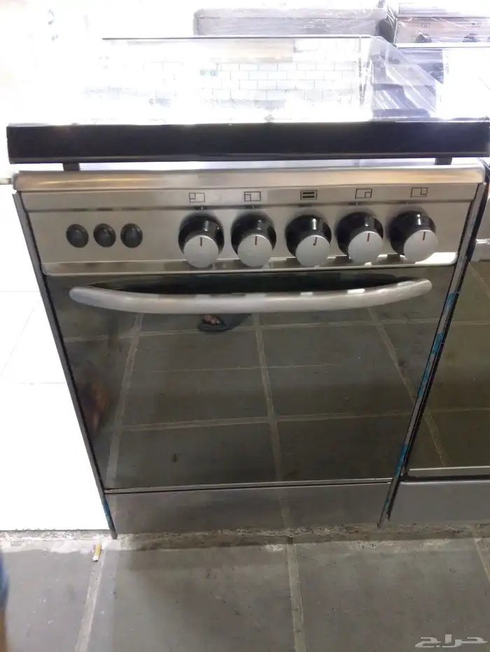 الفرن غاز مستخدم نظيف 4عيون و 5 عيون للبيع 2