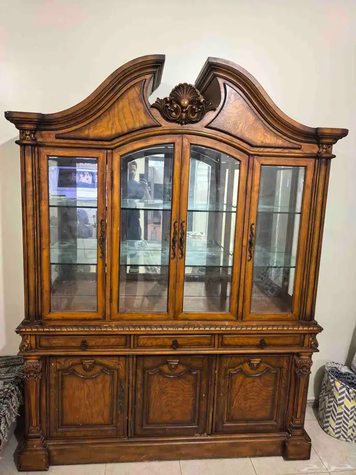 اثاث مختلف بحالة ممتازة جدا 5