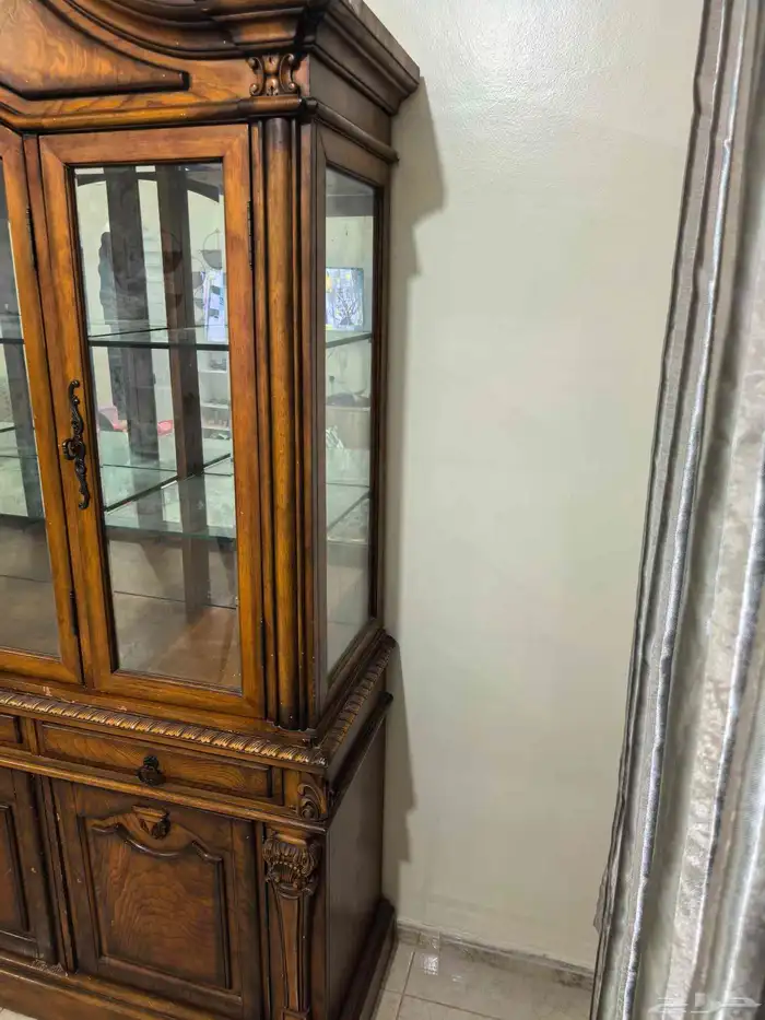 اثاث مختلف بحالة ممتازة جدا 6