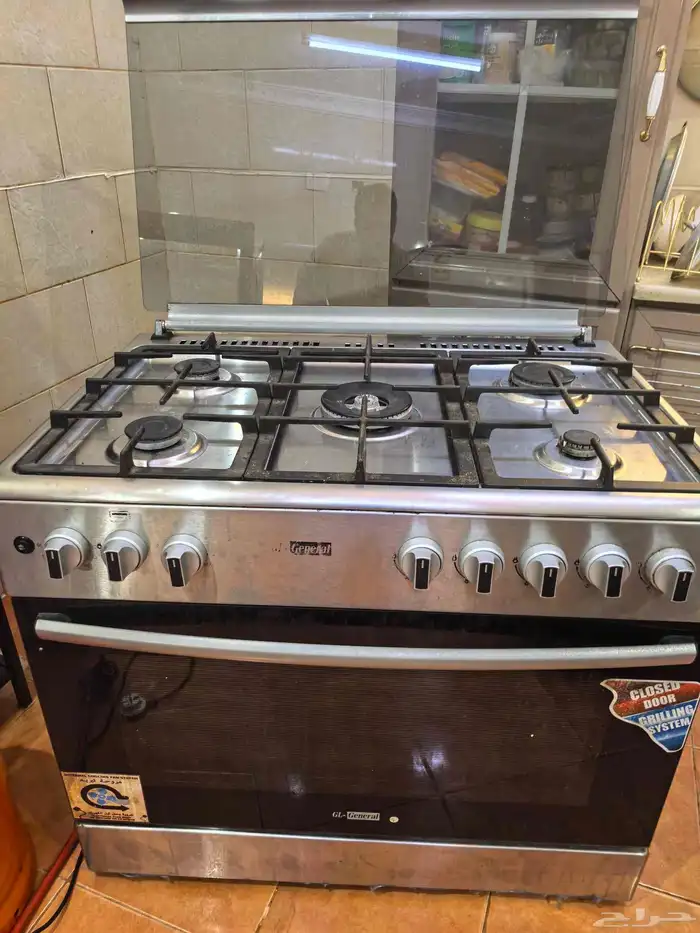 اثاث مختلف بحالة ممتازة جدا 1