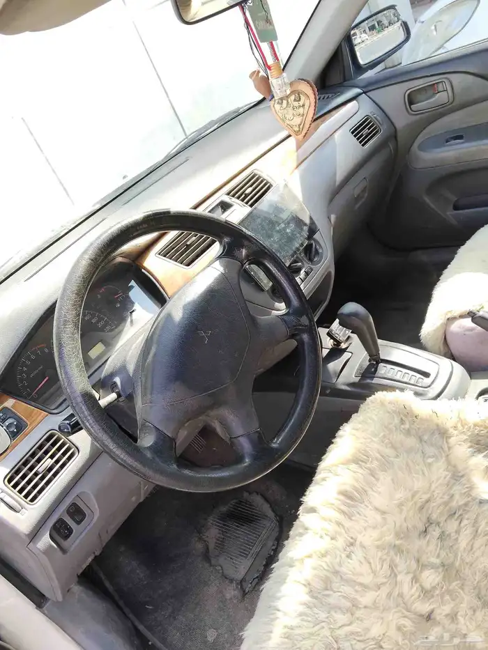 لانسر 2004 4