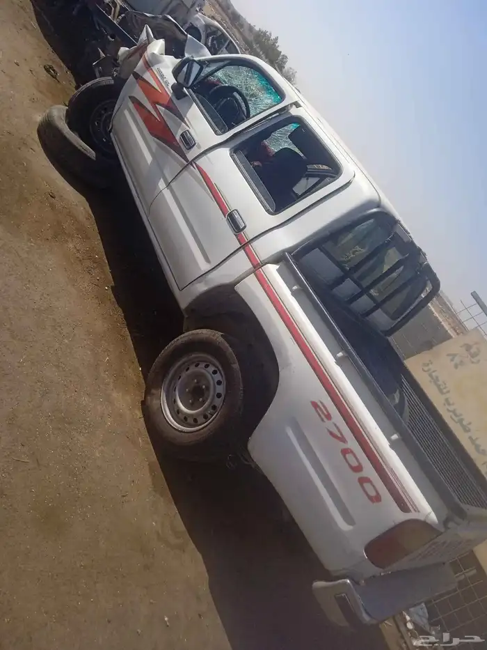 يوجد لدينا قطع غيار هايلوكس غمارتين موديل 2002تشليحالحمدانية 2