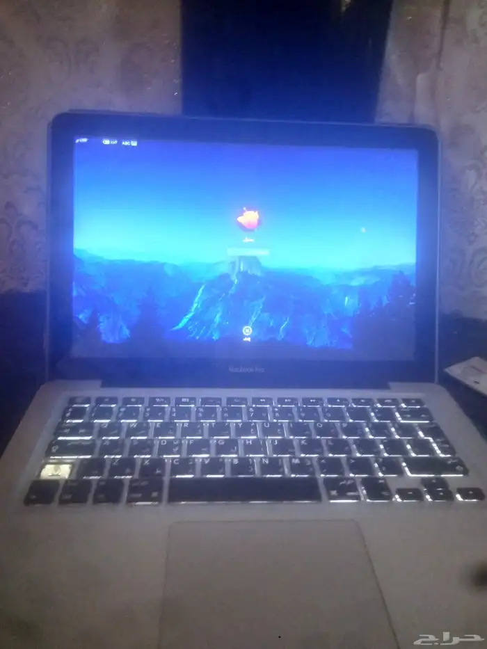 ماك بوك برو نظيف جدا للبيع. المستعجل 0