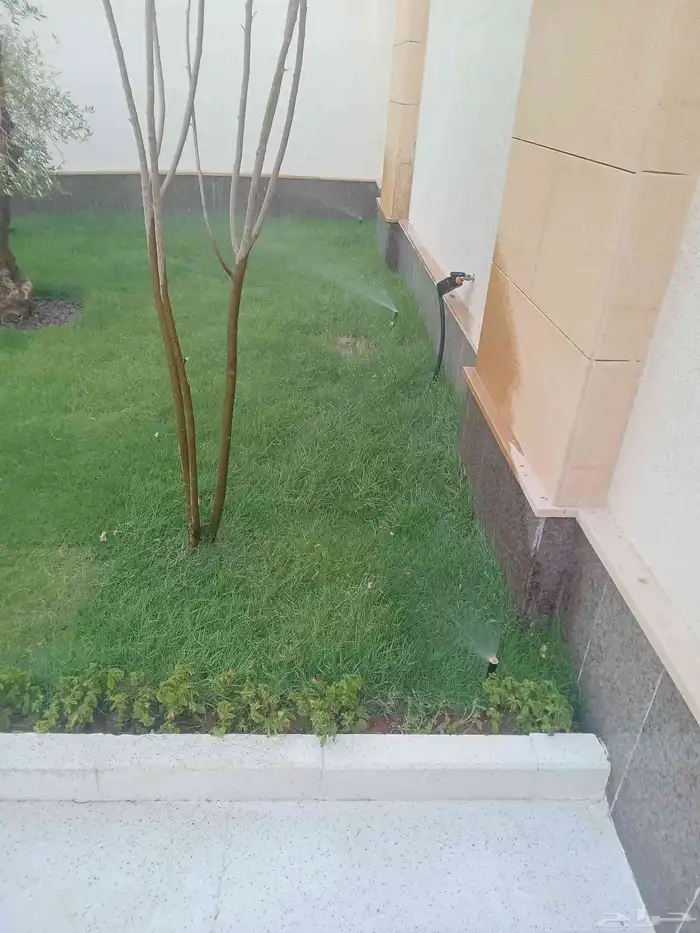 ثيل طبيعي توريد وتركيب شبكه ري اتوماتيك وعشب صناعي وشلالات 1