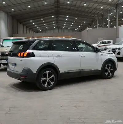 بيجو 5008 موديل 2019 index