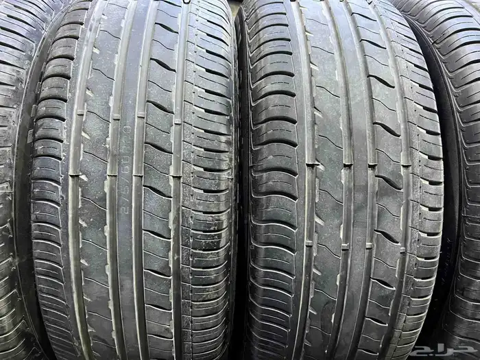 جنوط بلاتينيوم مقاس 20 مع كفرات صيني مقاس 275.60.20 تاريخ 25 8