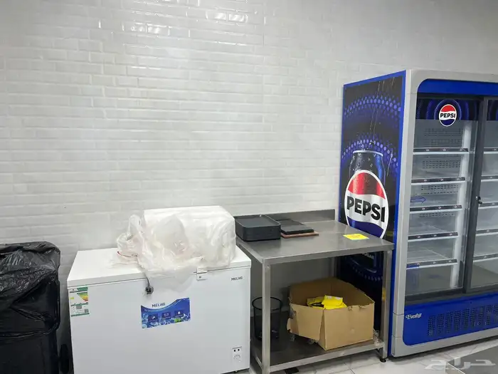 فرصة استثمارية - مطعم للتقبيل مجمع داون تاون حفرالباطن 1
