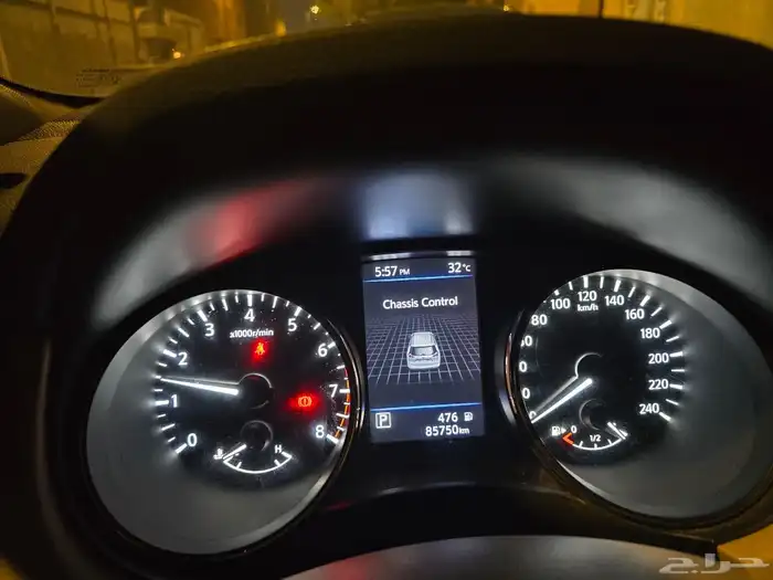 نيسان اكس تريل 1