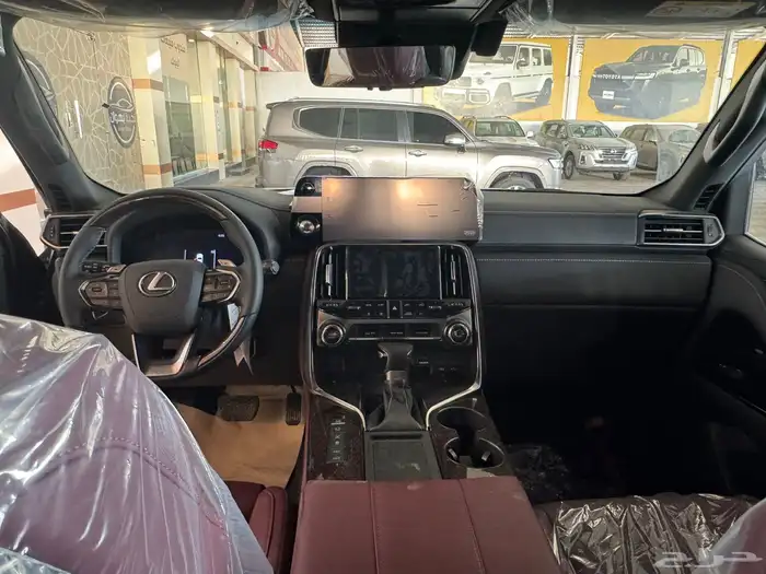 لكزس بريمي 2025 سعر خاص 4