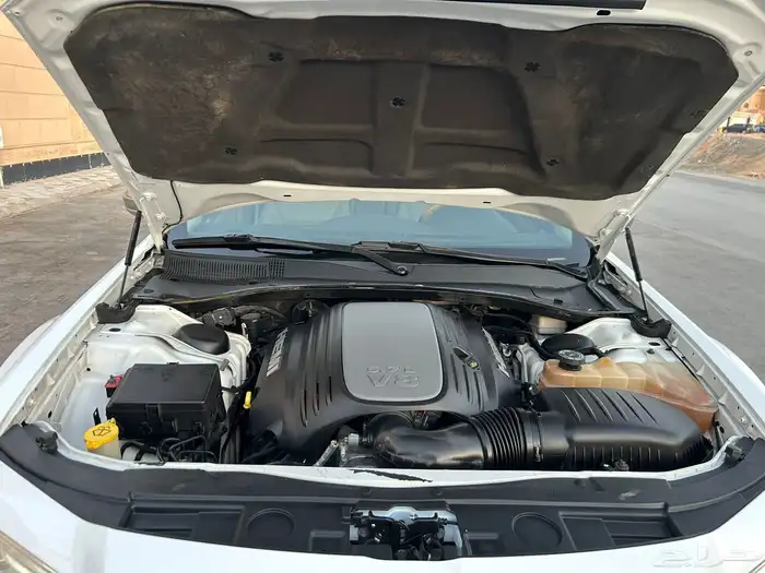 كرايزلر C300 مديل 2013 هيمي 8 سلندر 18
