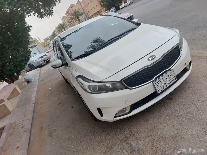 للبيع سياره سيراتو 2017 4